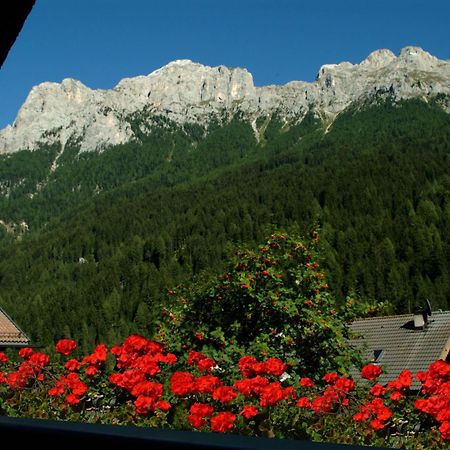 Hotel Malder Soraga di Fassa Exterior foto