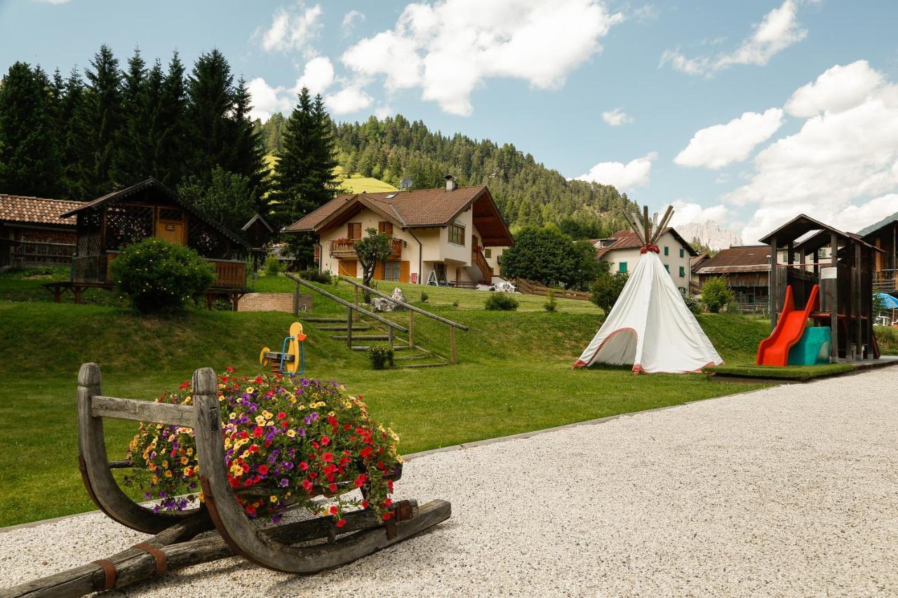 Hotel Malder Soraga di Fassa Exterior foto